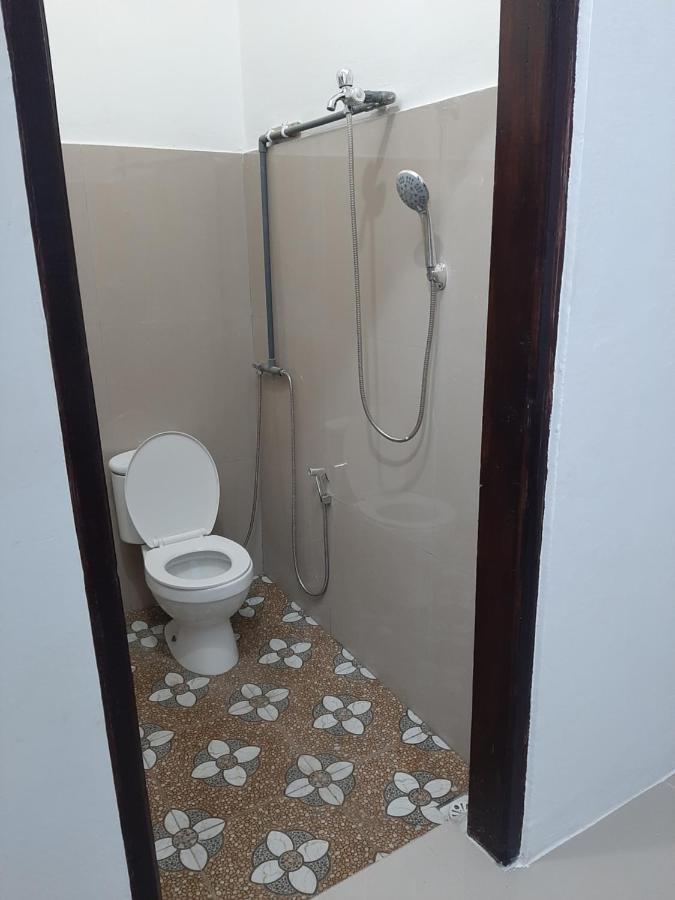 Riung Tiga Empat Tujuh Guesthouse 外观 照片