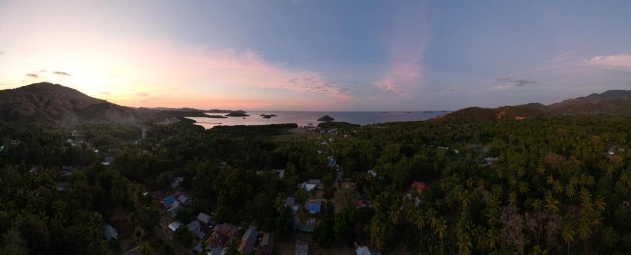Riung Tiga Empat Tujuh Guesthouse 外观 照片