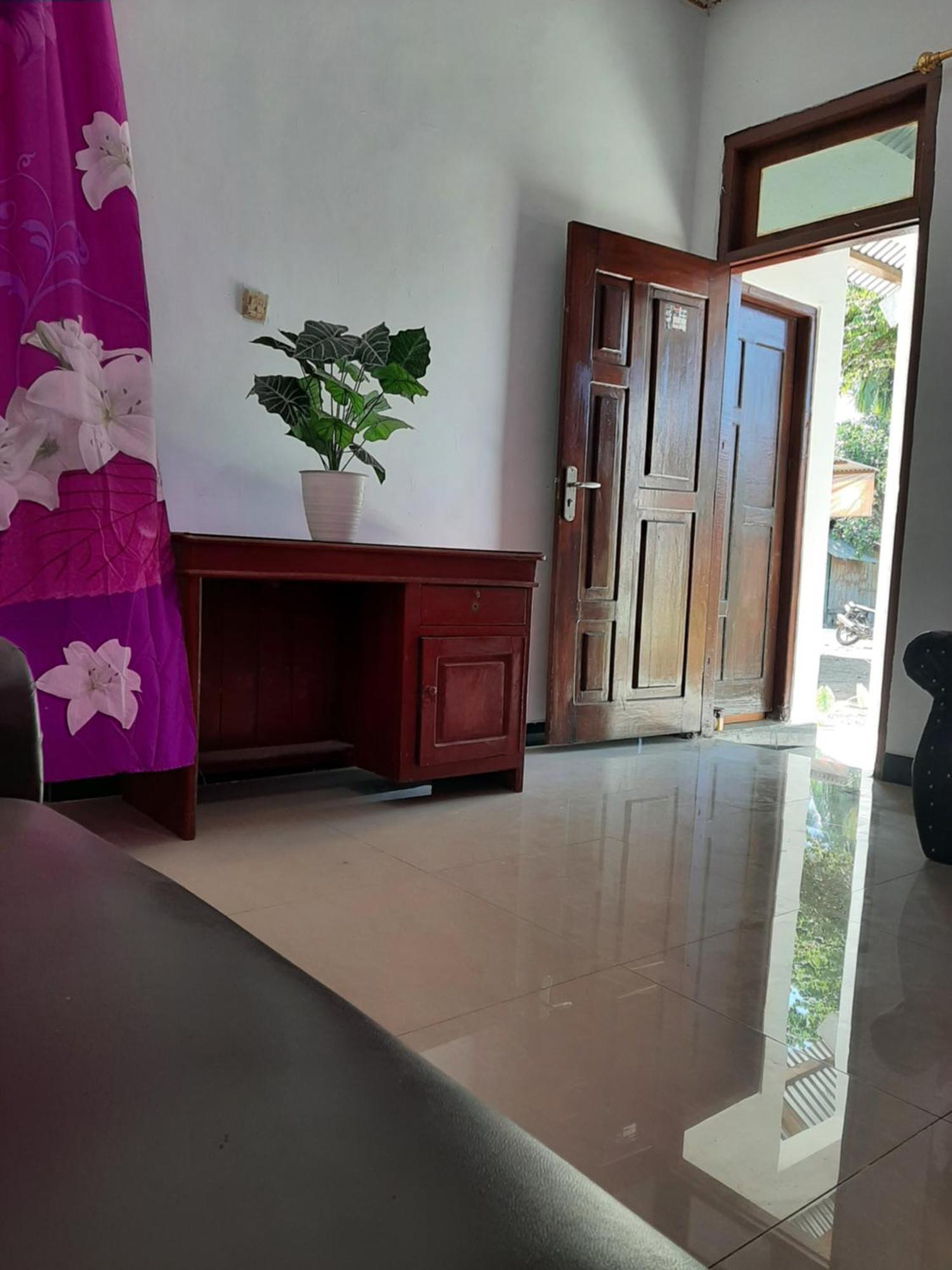 Riung Tiga Empat Tujuh Guesthouse 外观 照片