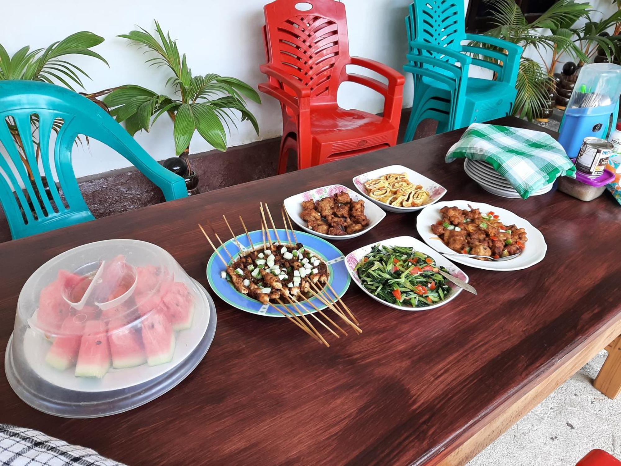 Riung Tiga Empat Tujuh Guesthouse 外观 照片